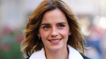 Emma Watson le da a su amado Pixie Cut una actualización de 2022