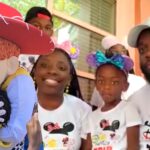 Familia del abrazo viral de 'Toy Story' dice que los personajes deben abrazar a niños de todas las razas