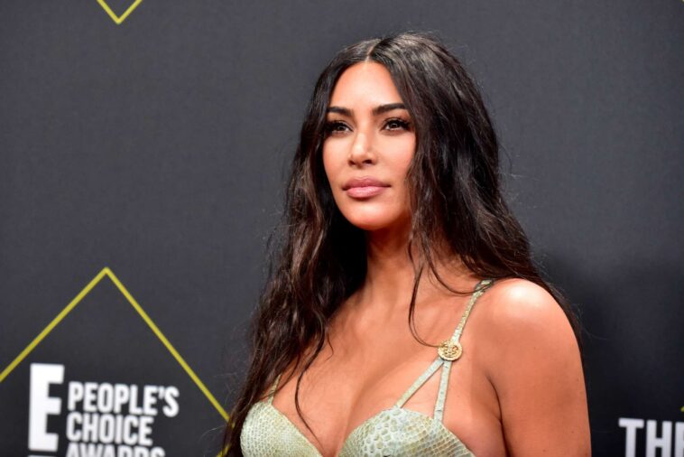 Fuentes cercanas a Kim Kardashian revelan lo que está buscando en su próximo romance