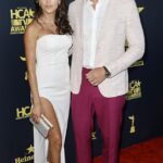 Noche de premios: Sofia Pernas se acurrucó junto a su esposo Justin Hartleyt para el primer día de los 2.º Premios Anuales de Televisión HCA de la Asociación de Críticos de Hollywood en el Hotel Beverly Hilton el sábado.