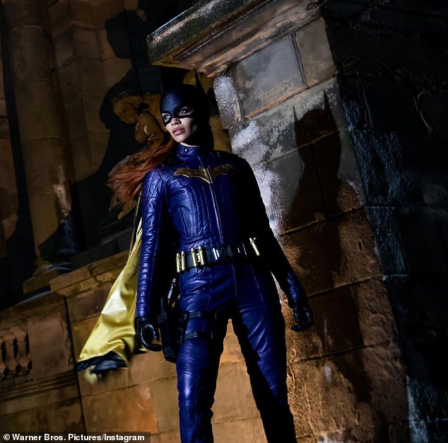 Lo último: la película de Batgirl ha sido 'enlatada' por Warner Bros. después de gastar $ 90 millones en la película de DC Comics, porque el estudio quiere alejarse de los proyectos posteriores a Covid hechos para la transmisión - en la foto: Leslie Grace