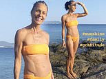 La radiante Julia Bradbury, de 52 años, se pone un bikini amarillo mientras toma el sol en Grecia