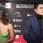 La romántica felicitación de María Pedraza a Álex González con beso paradisíaco incluido