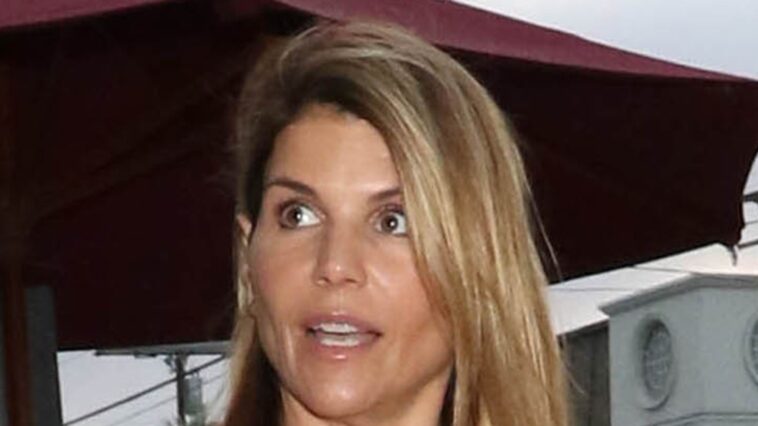 Lori Loughlin pide a la corte que viaje a Canadá para filmar una película