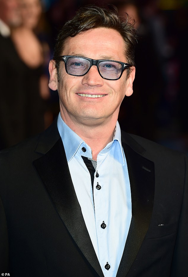 De vuelta por más: los jefes de EastEnders han confirmado que el actor Sid Owen volverá a interpretar su papel de Ricky Butcher en escenas dramáticas a finales de este año, 10 años después de su salida.