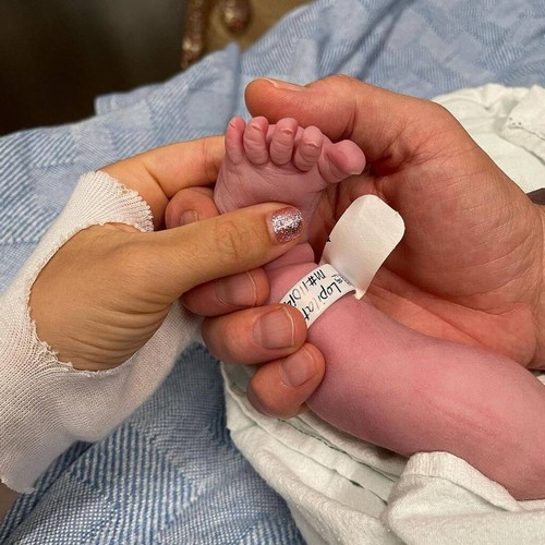 Michael Bublé y Luisana Lopilato dan la bienvenida a su cuarto hijo