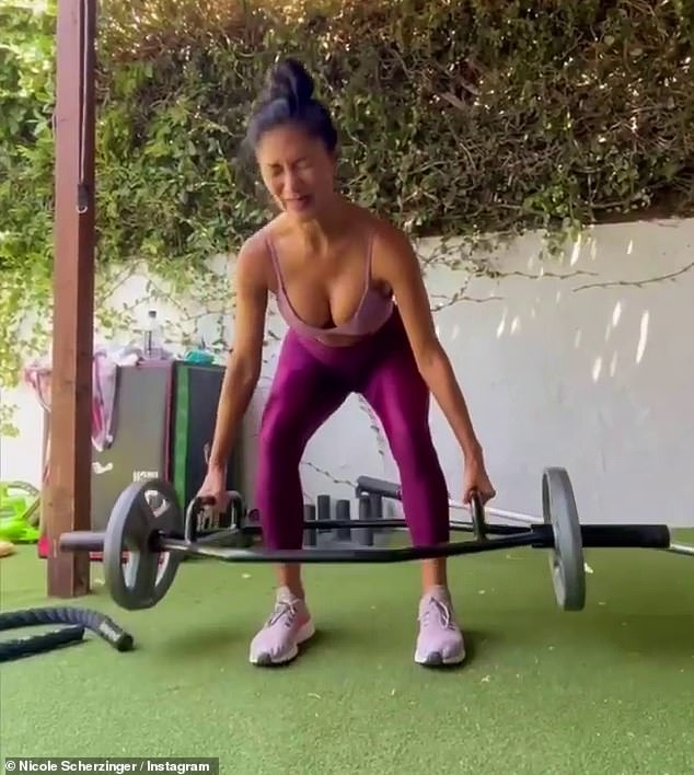 Cosas calientes: Nicole Scherzinger se veía increíble cuando compartió un video de sí misma durante un entrenamiento intenso en Instagram el lunes