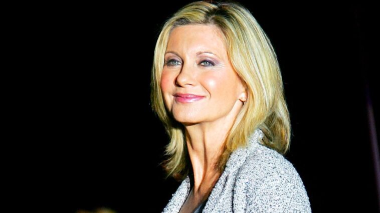 Olivia Newton-John, cantante australiana y estrella de 'Grease', muere a los 73 años