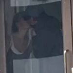 Fruncir el ceño: Olivia Wilde, de 38 años, y Harry Styles, de 28, compartieron un beso después de disfrutar de un entrenamiento en pareja en la ciudad de Nueva York el jueves.