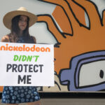 'Proteja a los sobrevivientes, no a los depredadores': por qué una ex estrella de Nickelodeon protesta contra las instituciones de la industria de la música y las redes