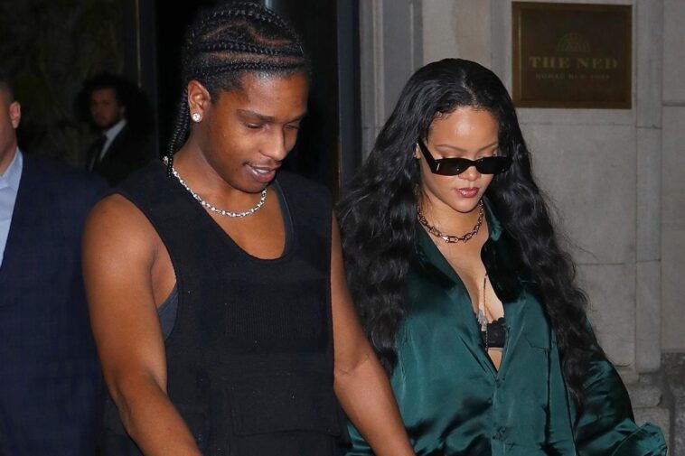 Rihanna usa minifalda de cuero, top escotado con A$AP Rocky