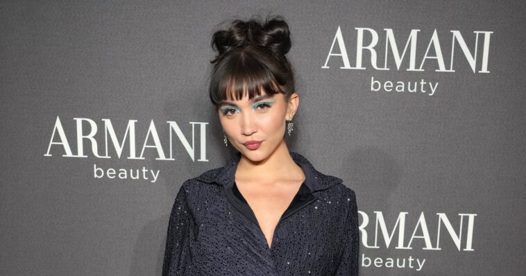 Rowan Blanchard se pone un pelo "Limpiar el polvo" Para el otoño