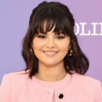 Selena Gomez estrena un nuevo peinado Y2K rizado en TikTok