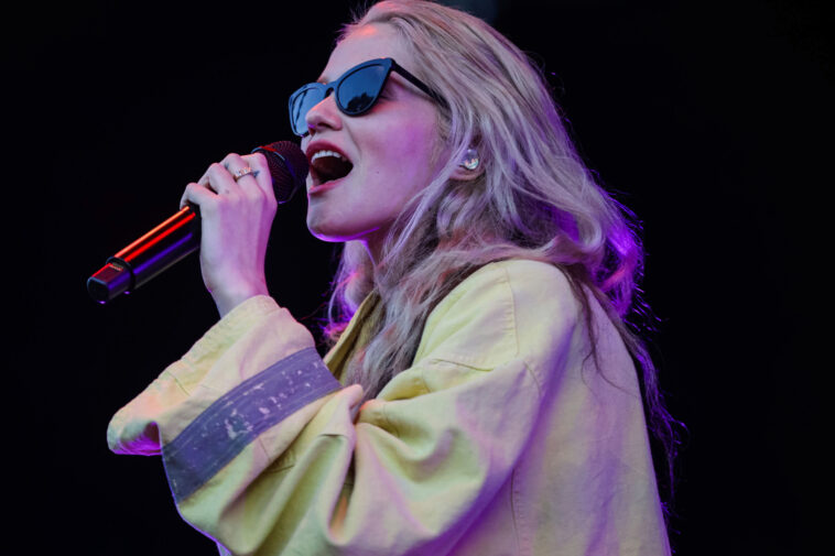 Sky Ferreira sobre eludir las maquinaciones 'sexistas' de la industria musical: 'No estoy fabricado'