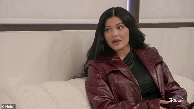 Tráiler de la segunda temporada de Kardashians: Kylie Jenner revela su lucha posparto