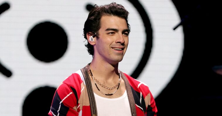 joe jonas quiere ser "abierto y honesto" Acerca de obtener inyectables