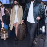 En la ciudad: Ana de Armas y su novio, Paul Boukadakis, fueron vistos mientras llegaban al aeropuerto JFK de la ciudad de Nueva York el viernes.