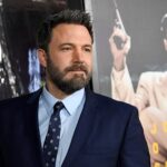 Ben Affleck sale con sus hijos y los de Jennifer López a comprar disfraces de Halloween