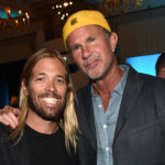 Chad Smith de RHCP comparte la conmovedora historia de Taylor Hawkins en un concierto tributo