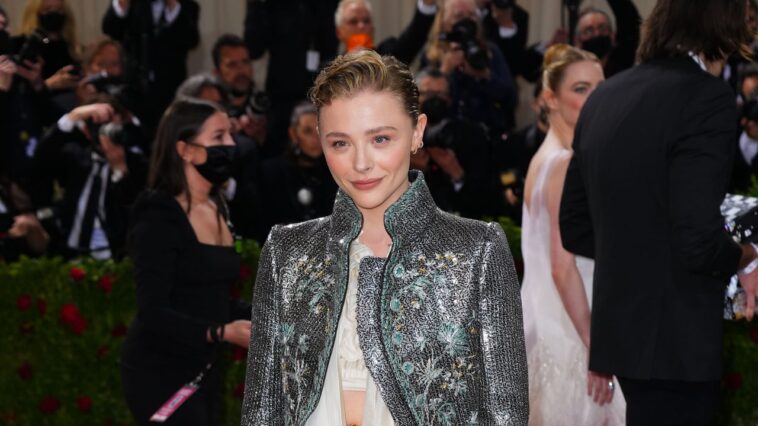 Chloë Grace Moretz dice que el meme de Family Guy exacerbó su dismorfia corporal