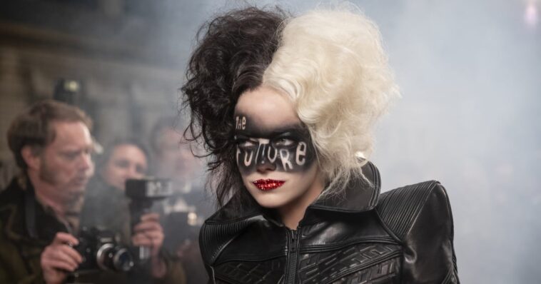 Cómo arreglar el cabello y el maquillaje para tu disfraz de Cruella