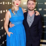 Lindo: Daniel Radcliffe hizo una exhibición amorosa con su novia Erin Darke el jueves en el estreno de Weird: The Al Yankovic Story durante el Festival Internacional de Cine de Toronto