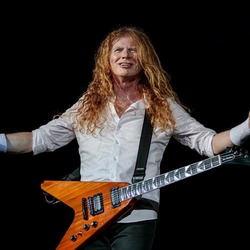Dave Mustaine promete seguir tocando la guitarra hasta que ya no pueda más