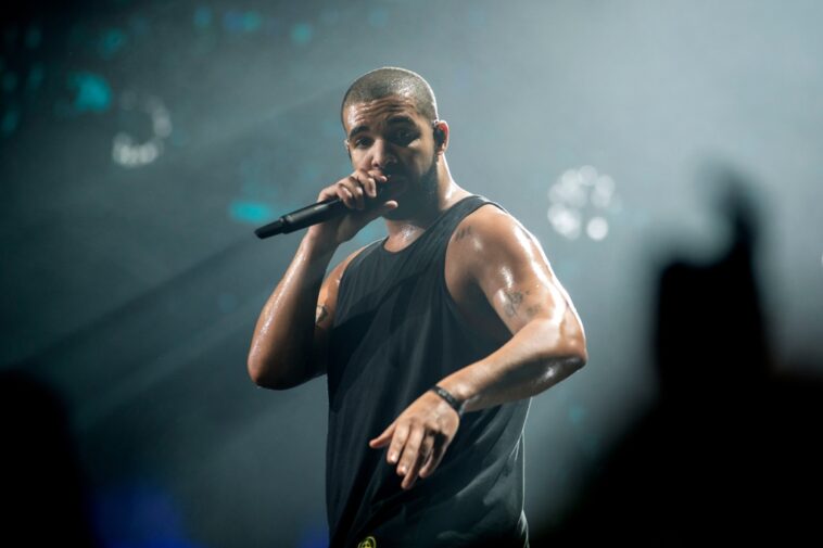 Drake critica al crítico musical Anthony Fantano por un video falso de DM con un mensaje real de 'Culo salado'