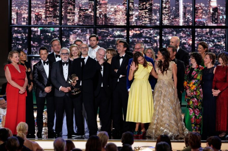 Emmys: un espectáculo divertido con victorias en su mayoría predecibles de un puñado de contendientes; aún así, la academia de televisión necesita cambiar las cosas: análisis