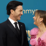 En los premios Emmy 2022, Kaley Cuoco y Tom Pelphrey debutaron en la alfombra roja