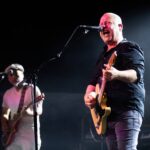 Escucha la atronadora nueva canción de Pixies 'Dregs Of The Wine'