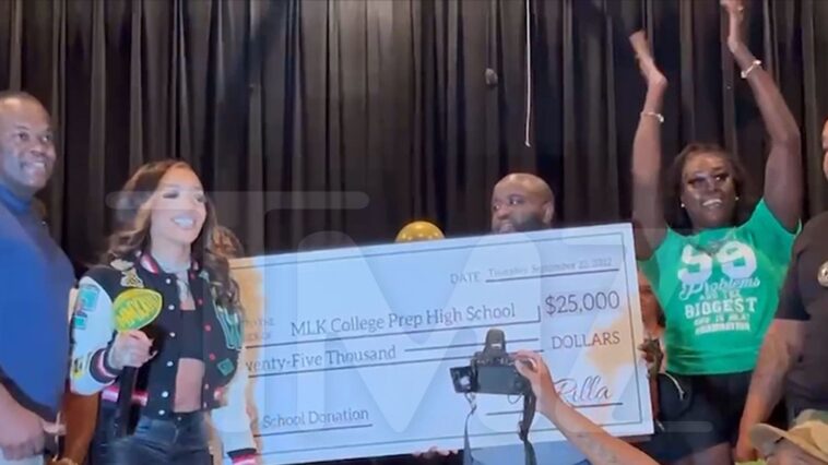 GloRilla dona $ 25K a la antigua escuela secundaria en Memphis