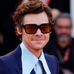 Harry Styles aborda en broma el incidente de Chris Pine Spit-Gate en Venecia