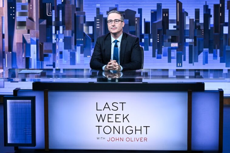 John Oliver nos advierte sobre un clon de Trump con el ejército de su lado