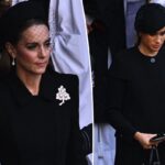 La familia real honra a la reina con joyas de perlas antes del funeral