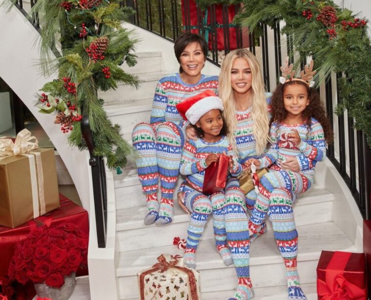 Las Kardashian intercambian la tarjeta navideña anual por una nueva campaña navideña