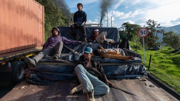 'Los Reyes del Mundo' gana la Concha de Oro del Festival de San Sebastián a la mejor película