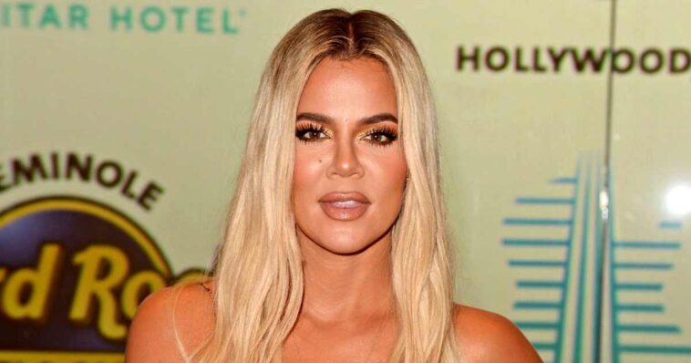 Los fanáticos cuestionan a Khloe Kardashian llamándose a sí misma 'gorda' por comer gomitas