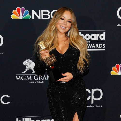 Los fans de Mariah Carey se tatuaron las letras de Outside