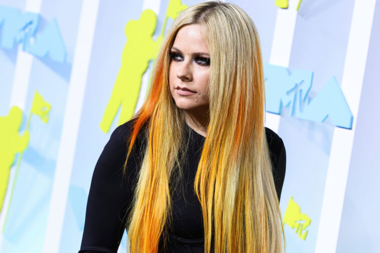 avril lavigne complicated the first take