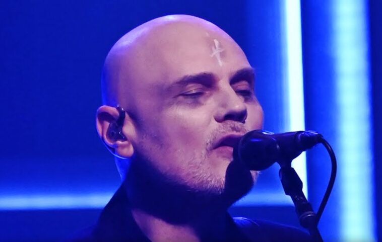 Mira a Smashing Pumpkins traer 'Beguiled' a 'Fallon'