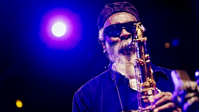 Pharoah Sanders, legendario saxofonista de jazz, muere a los 81 años