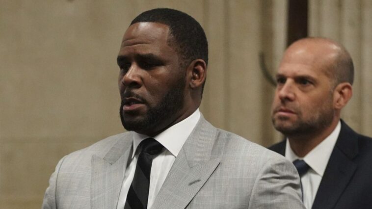 R. Kelly pagará $300 mil a víctima en caso de delitos sexuales