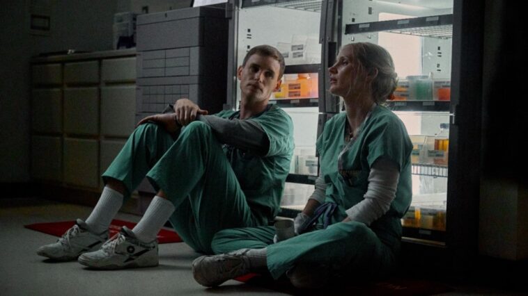 Reseña de 'La buena enfermera': Jessica Chastain y Eddie Redmayne en un escalofriante drama sobre crímenes médicos