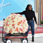 Según Sherri Shepherd, Oprah Winfrey le envió un enorme ramo de flores