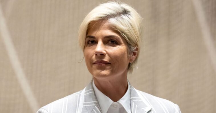 Selma Blair se une a la temporada 31 de 'DWTS' en medio de la batalla contra la EM: detalles