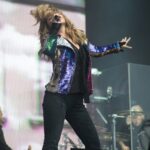 Shania Twain regresará con nuevo sencillo Waking Up Dreaming esta semana