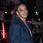 Solange Knowles toma la tendencia de trajes sexy para un giro