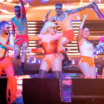Spears declaró que si tuviera los bailarines de Christina Aguilera, habría parecido muy pequeño en comparación