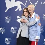 Tilda Swinton sobre interpretar papeles duales en 'La hija eterna' de Joanna Hogg – Venecia